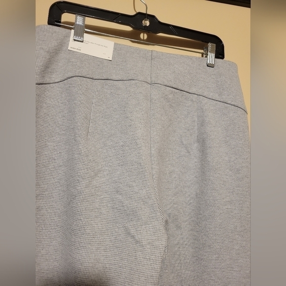 Ann Taylor the Full length wide leg knit pants size 10. - Picture 4 of 10